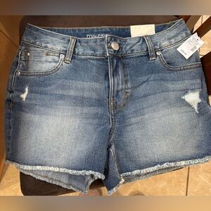 Maurices Blue Denim Women's Shorts NWT Sz 6